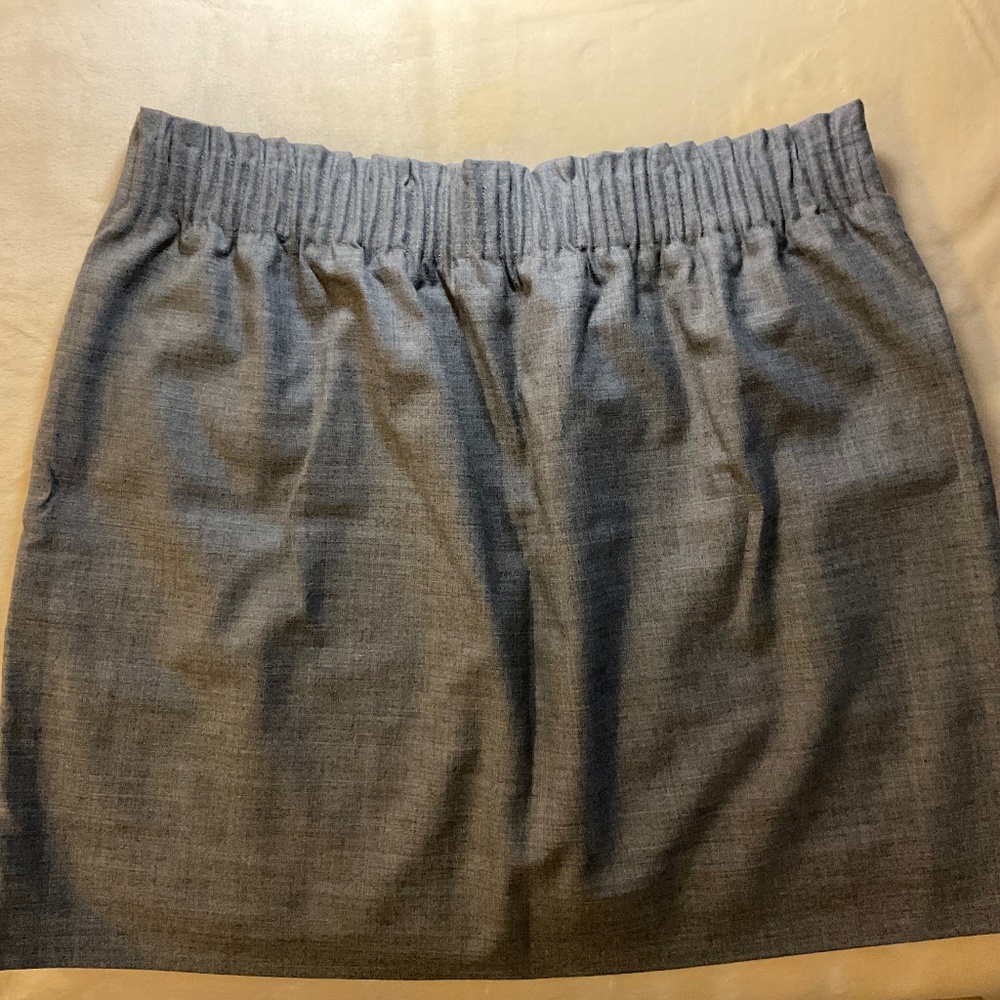 J.Crew Factory Gray Elastic Waist Skirt – Size 14